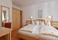 gaestehausbendlerkirchdorfdorfplatz18elisabethbendlerappartement7schlafzimmer.jpg